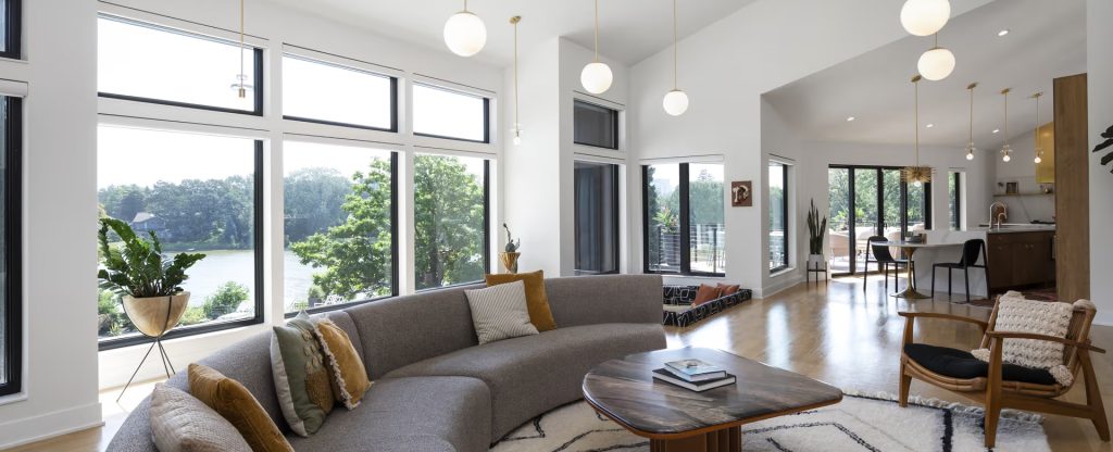 Builder-Grade vs Premium Windows - What is the Lifespan Comparison?